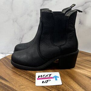 Kodiak Dark Leather Heeled Boots